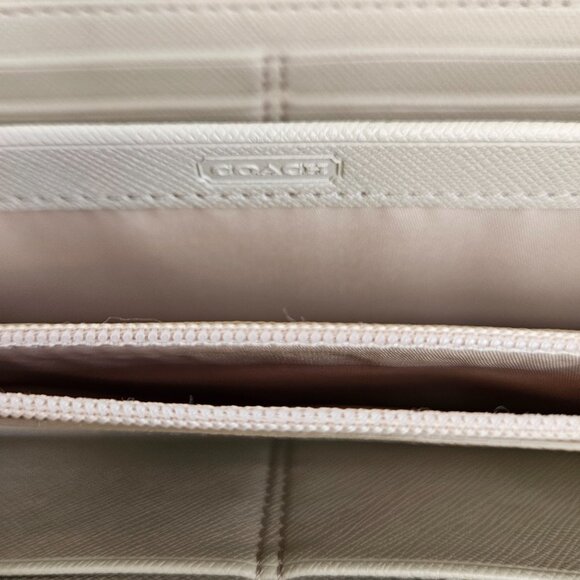 Coach Darcy Bow Accordion Zip Wallet F51668, Silver/Sand - Picture 11 of 12